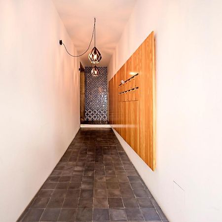 Lovelystay - Cativo Studio Downtown By Metro Station Порто Екстериор снимка