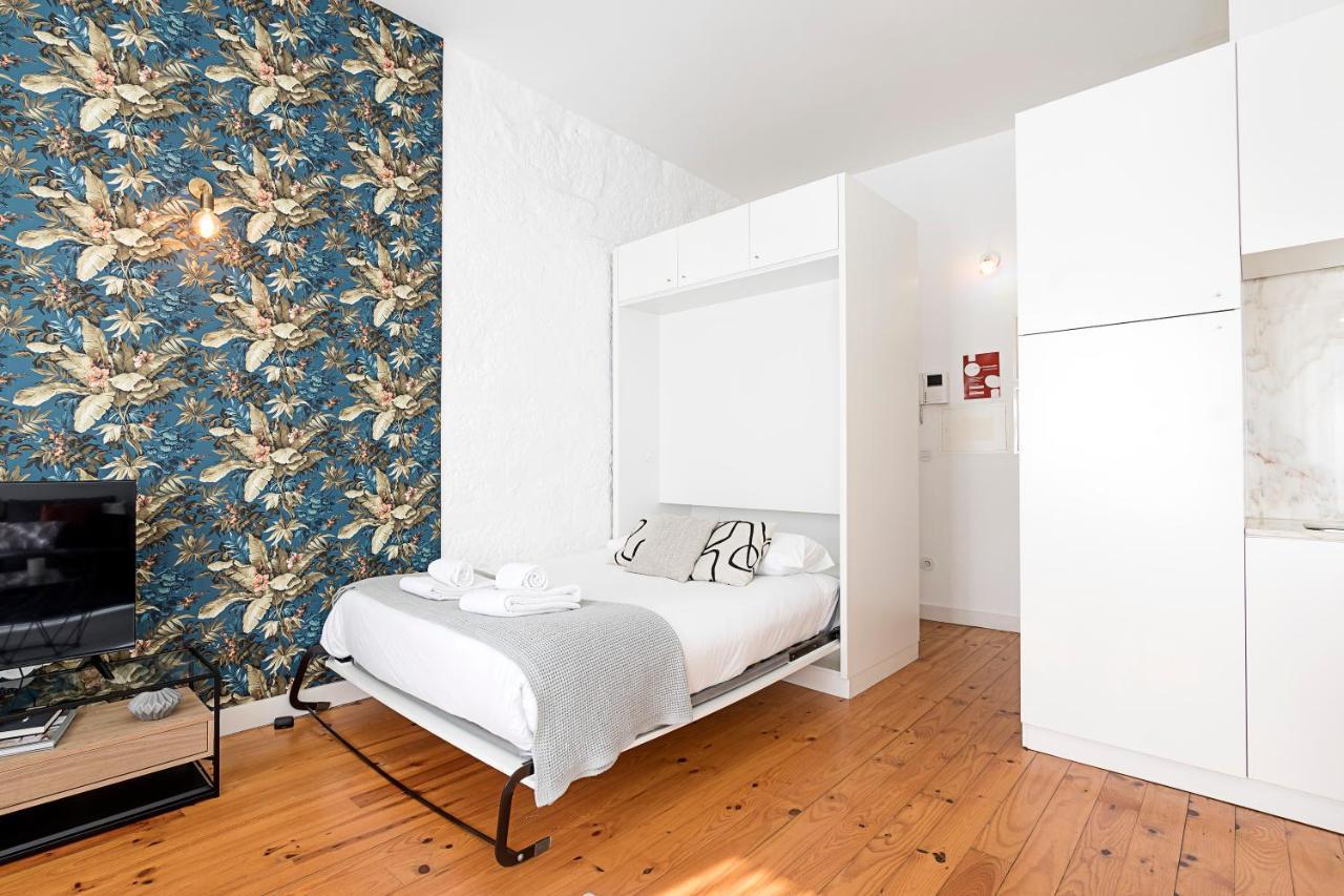 Lovelystay - Cativo Studio Downtown By Metro Station Порто Екстериор снимка