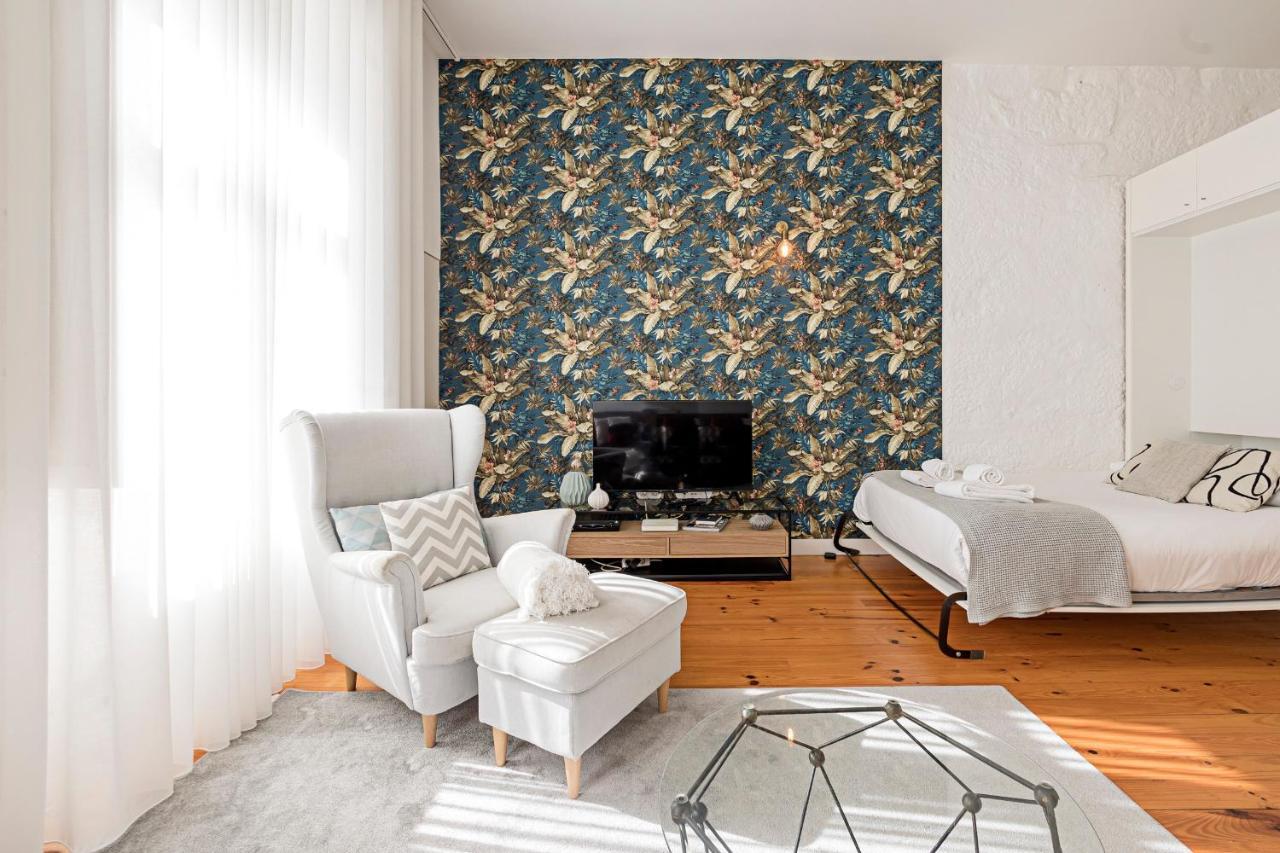 Lovelystay - Cativo Studio Downtown By Metro Station Порто Екстериор снимка